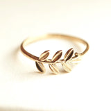 Peace ring 10k gold